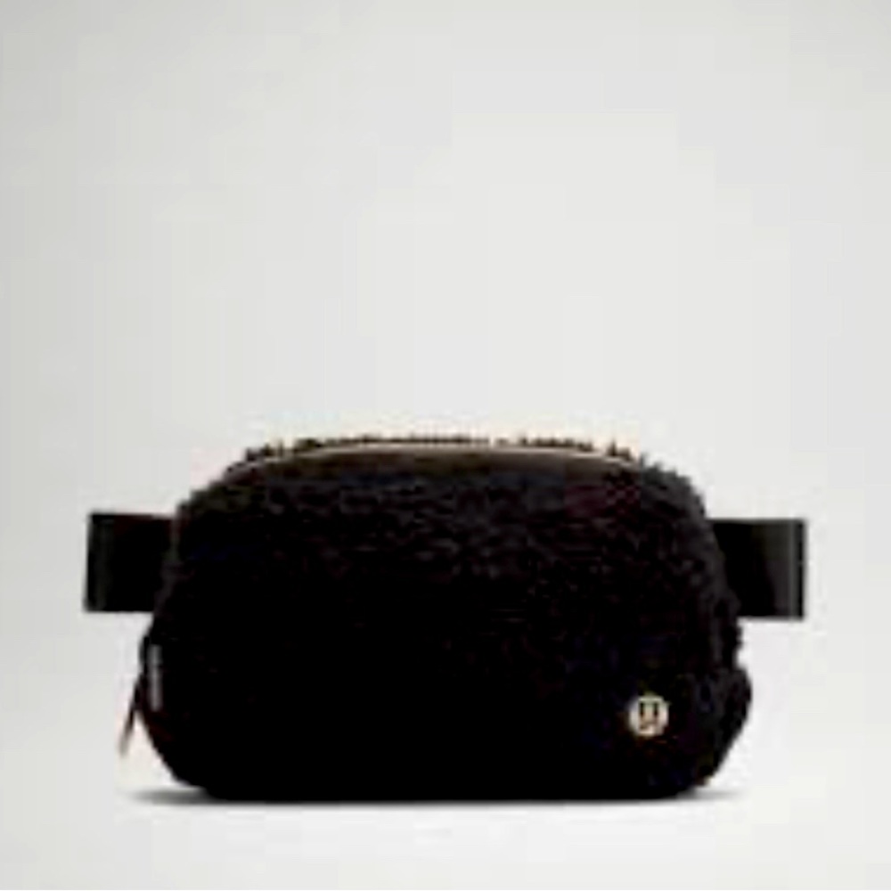 LuluLemon Everywhere Belt Bag in Black Fleece and Gold Accents